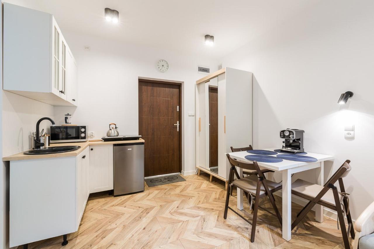 Apartament Na Plantach Apartment Lesko Ngoại thất bức ảnh